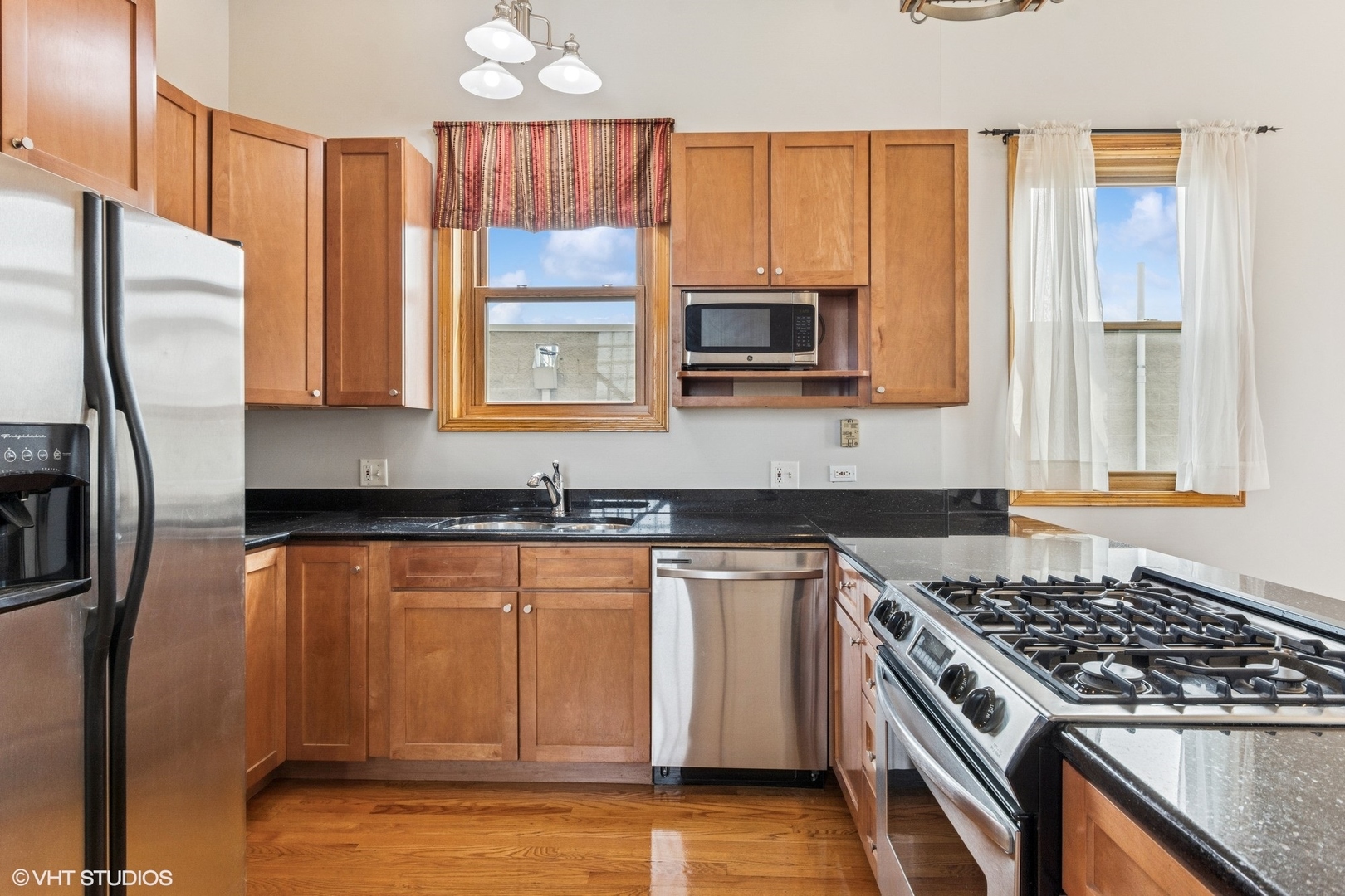2538 W Flournoy Street Unit: 3