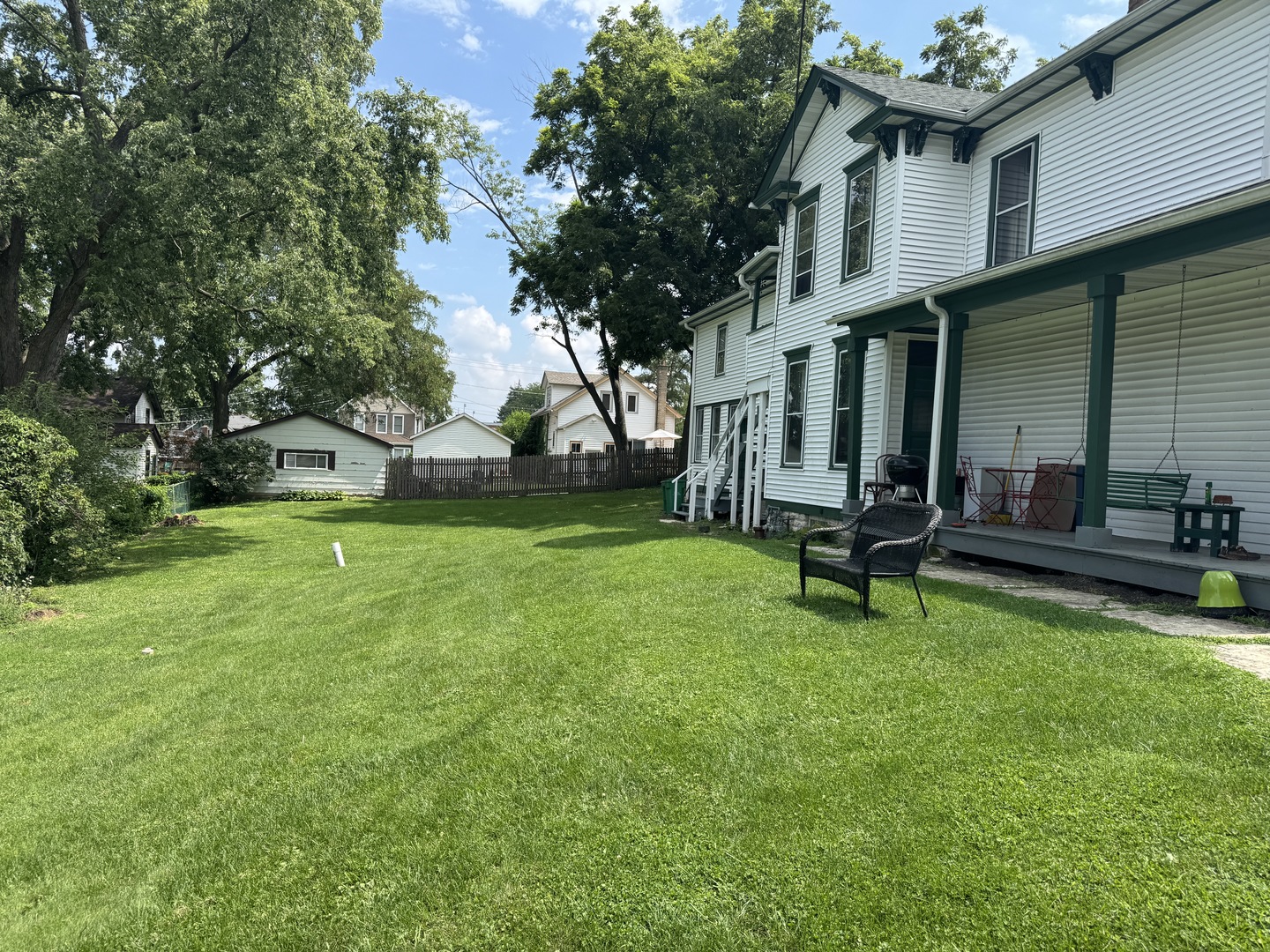 407 Holmes Street Unit: 2