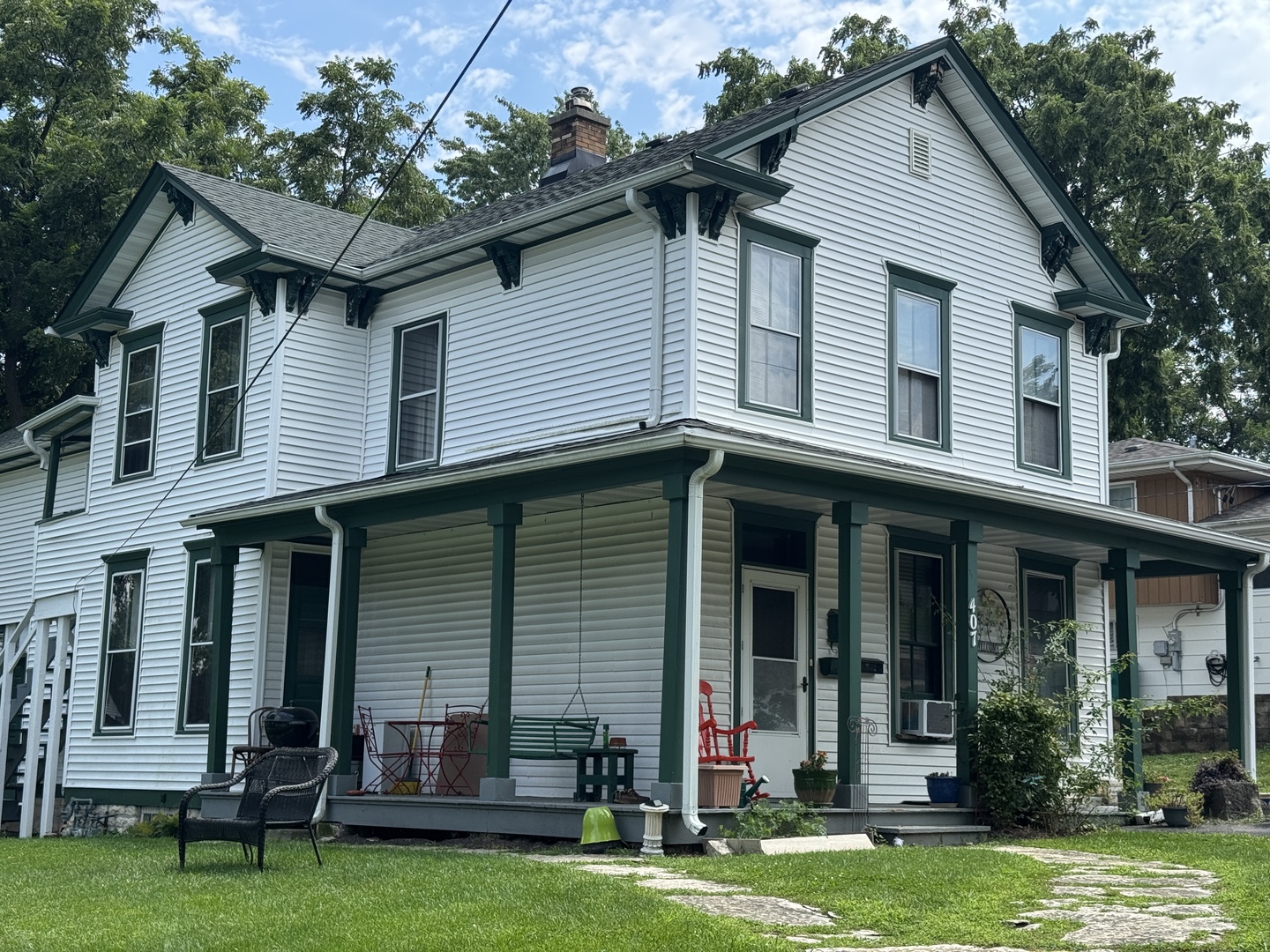 407 Holmes Street Unit: 2