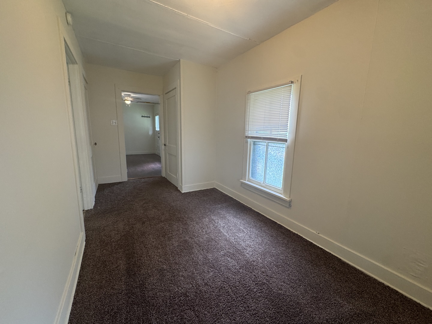 407 Holmes Street Unit: 2