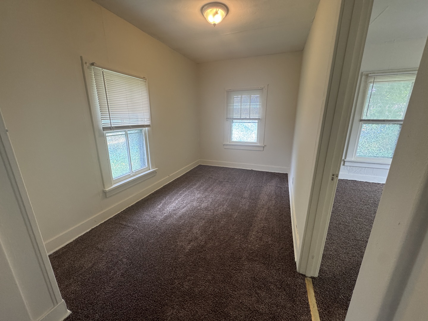 407 Holmes Street Unit: 2