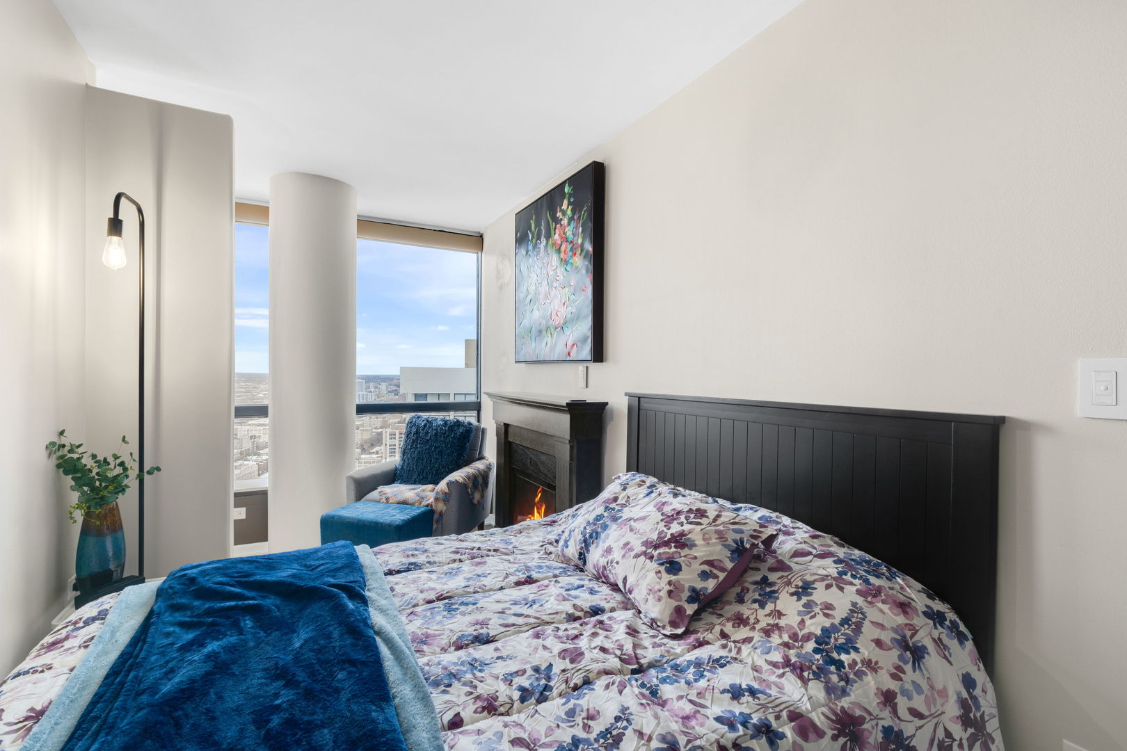 5415 N Sheridan Road Unit: 4010