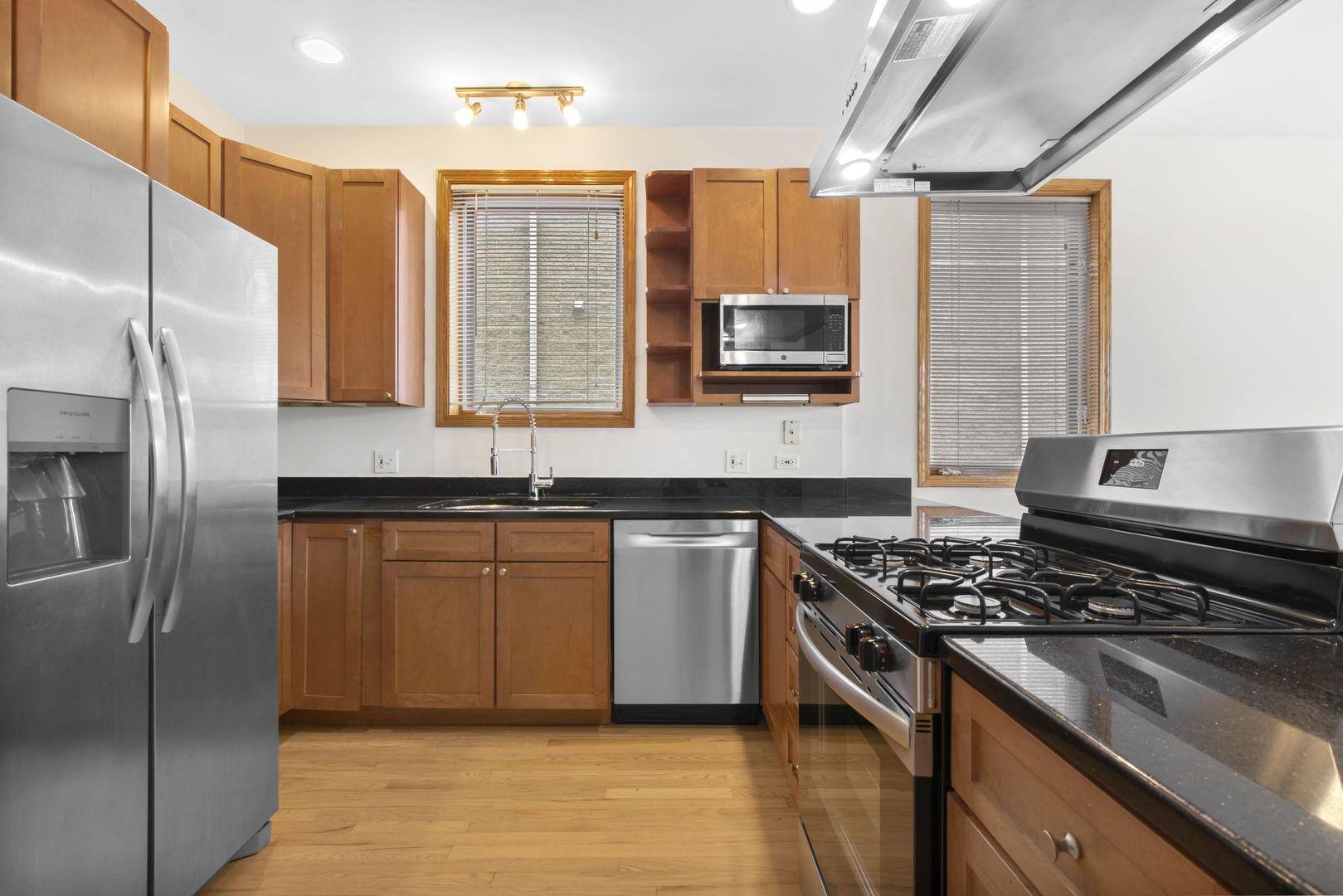 2538 W Flournoy Street Unit: 2