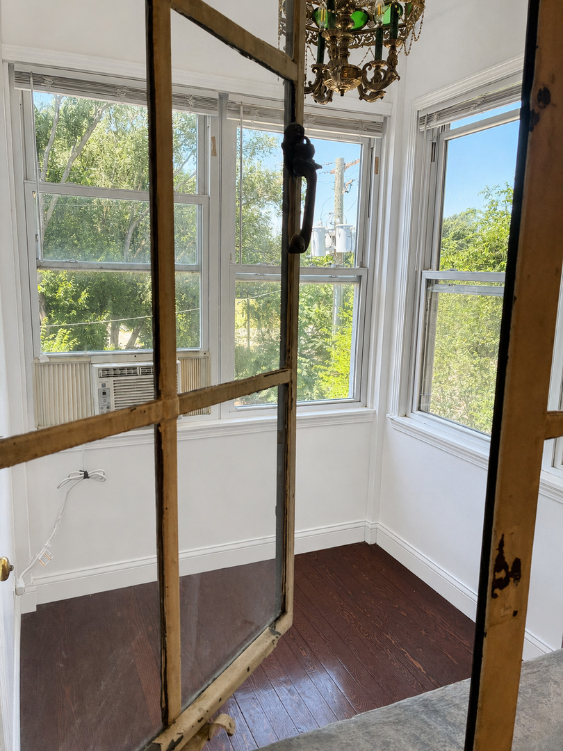 7348 N Ridge Boulevard Unit: 13B