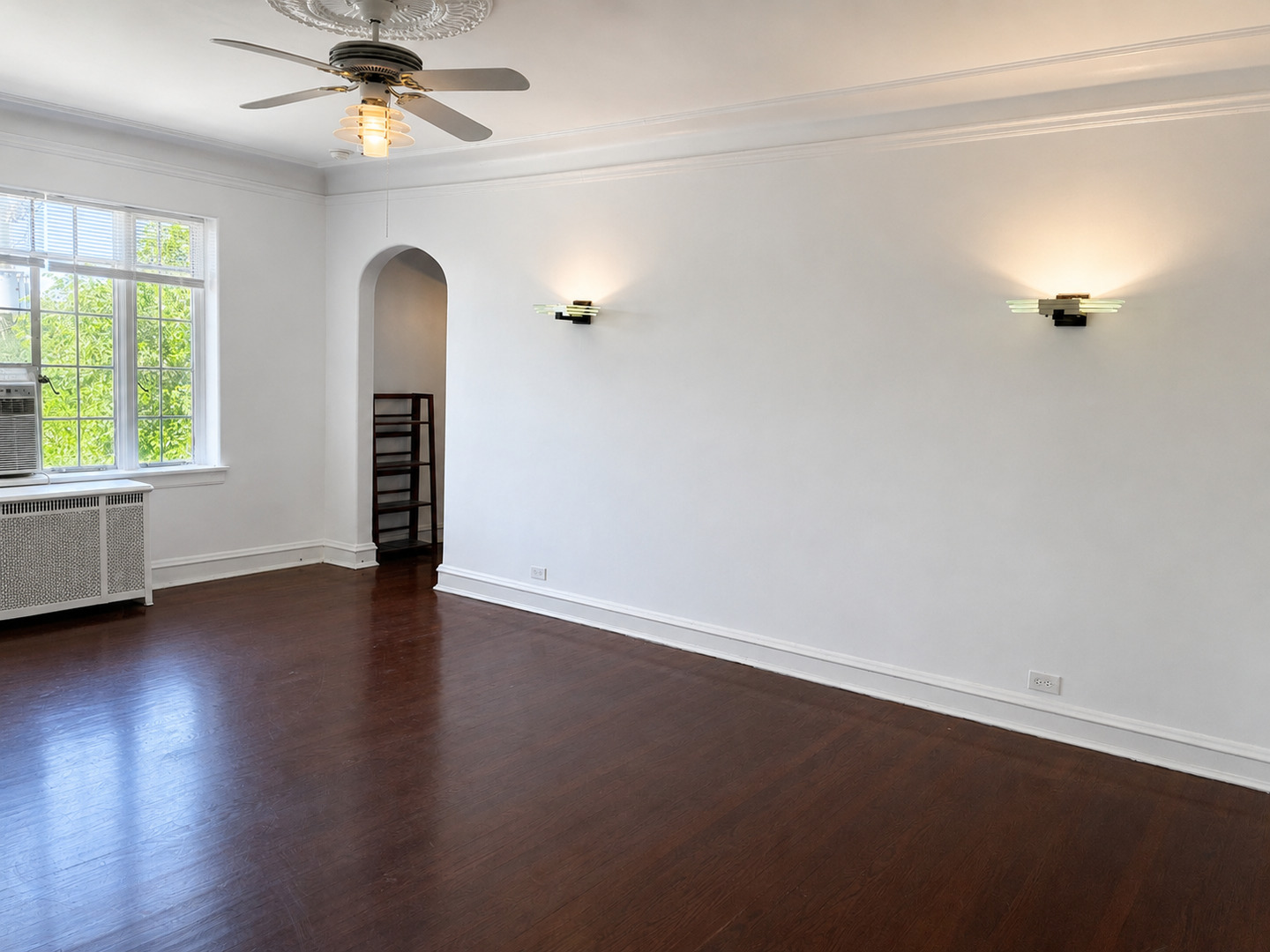 7348 N Ridge Boulevard Unit: 13B