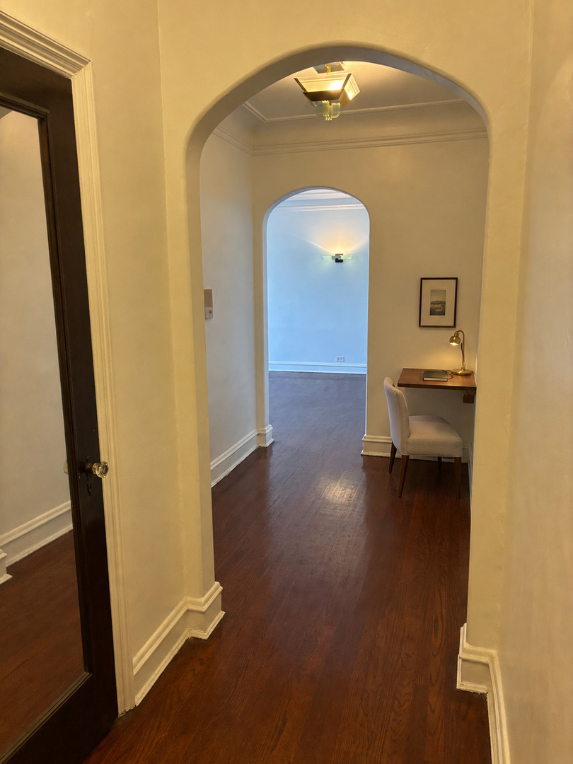 7348 N Ridge Boulevard Unit: 13B
