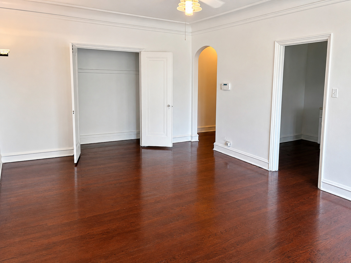 7348 N Ridge Boulevard Unit: 13B