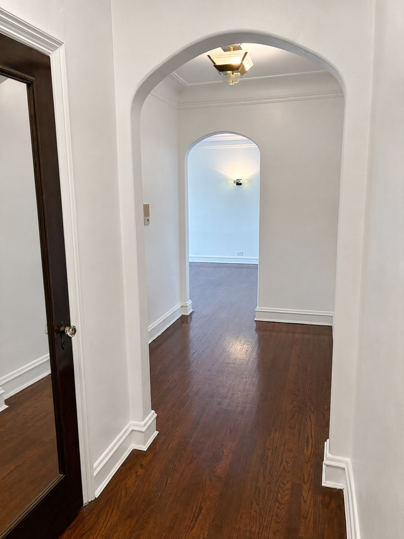 7348 N Ridge Boulevard Unit: 13B