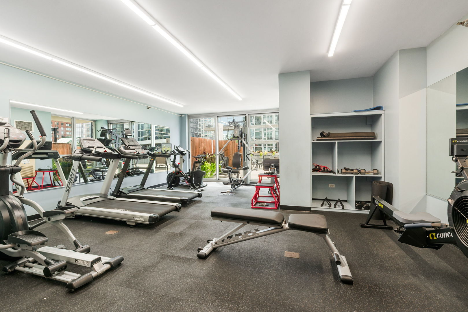 200 W Grand Avenue Unit: 1801