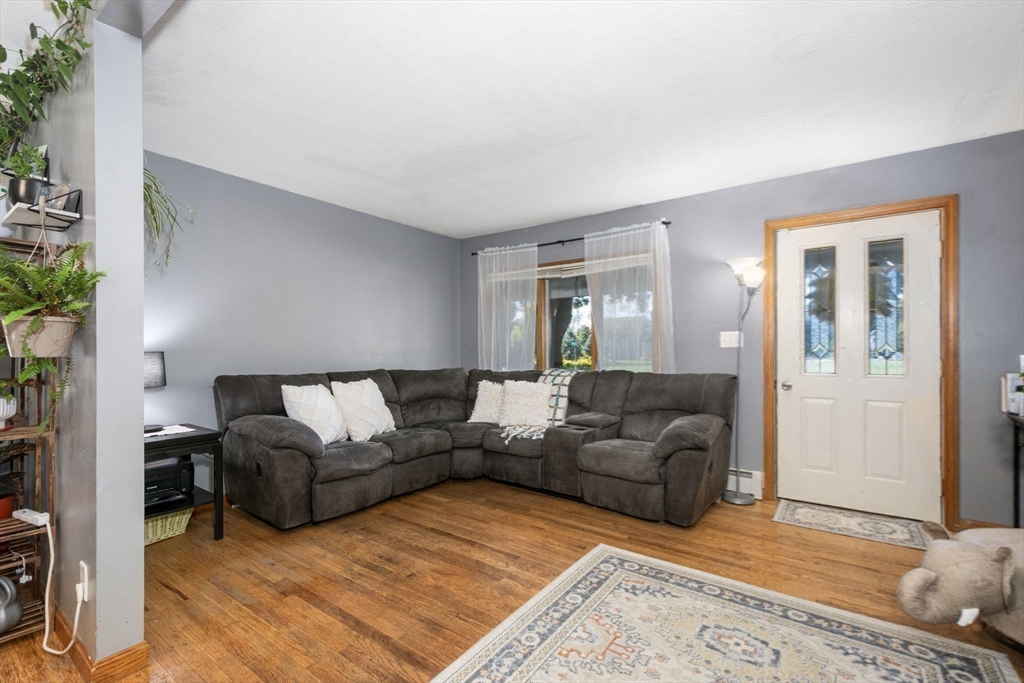 189 Woodbridge Street