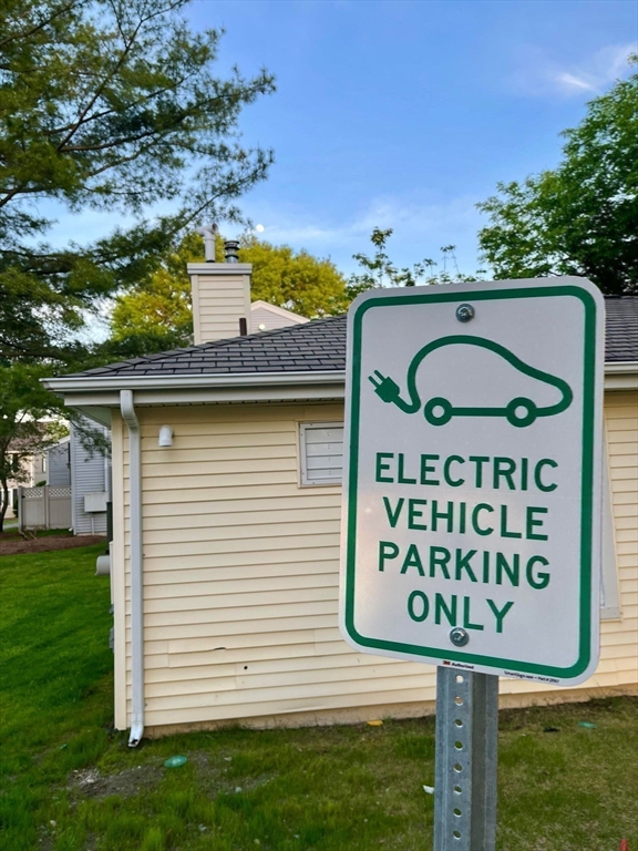 6 Village Rock Ln # 14