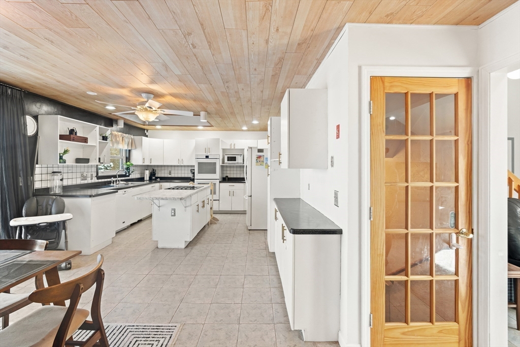 17 John F Kennedy Ave