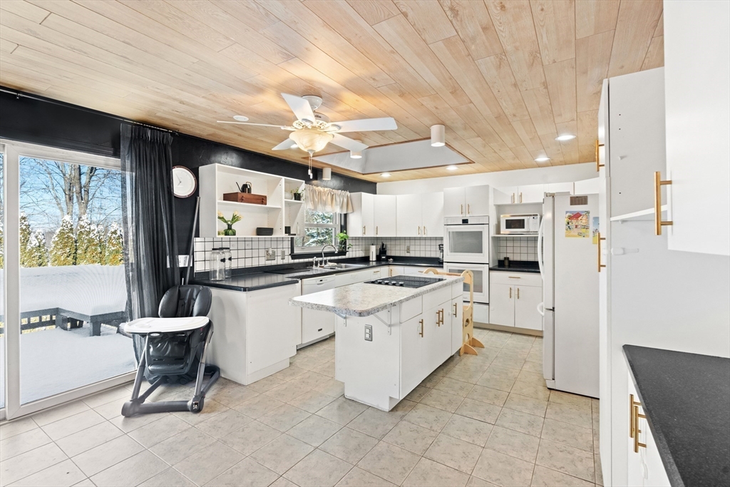 17 John F Kennedy Ave