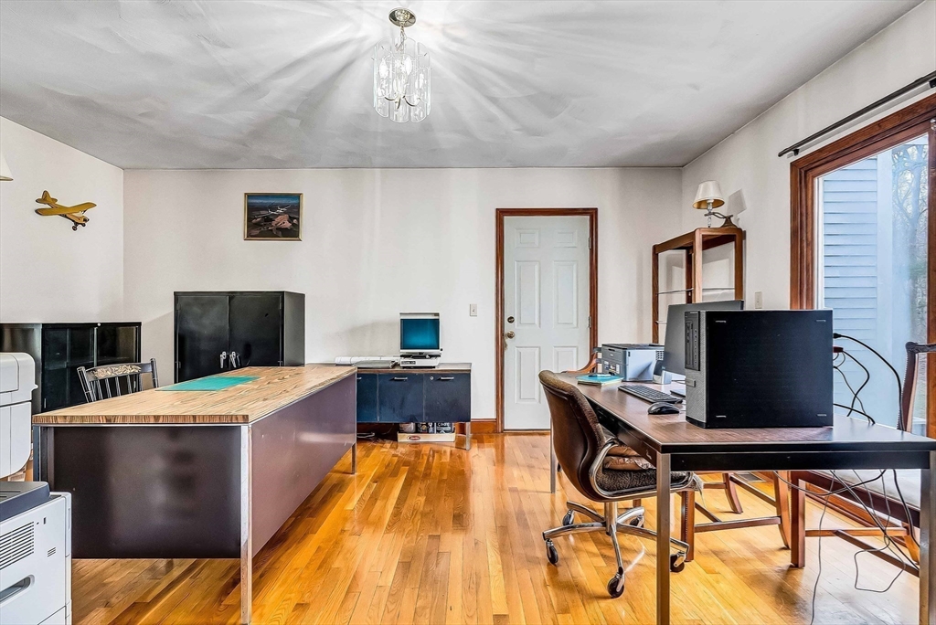 1641/1645 Main Street