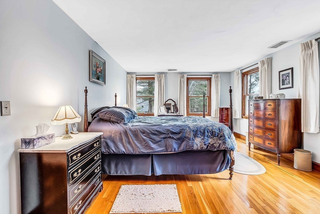 1641/1645 Main Street