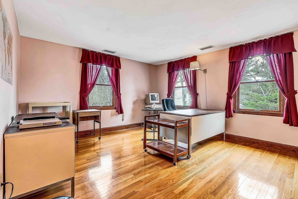 1641/1645 Main Street