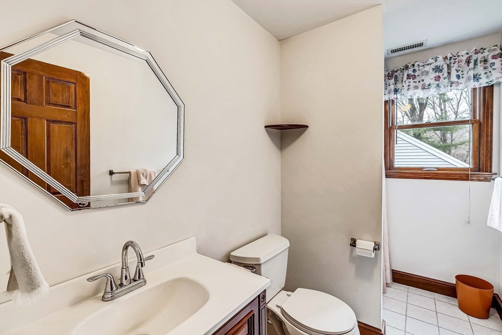 1641/1645 Main Street