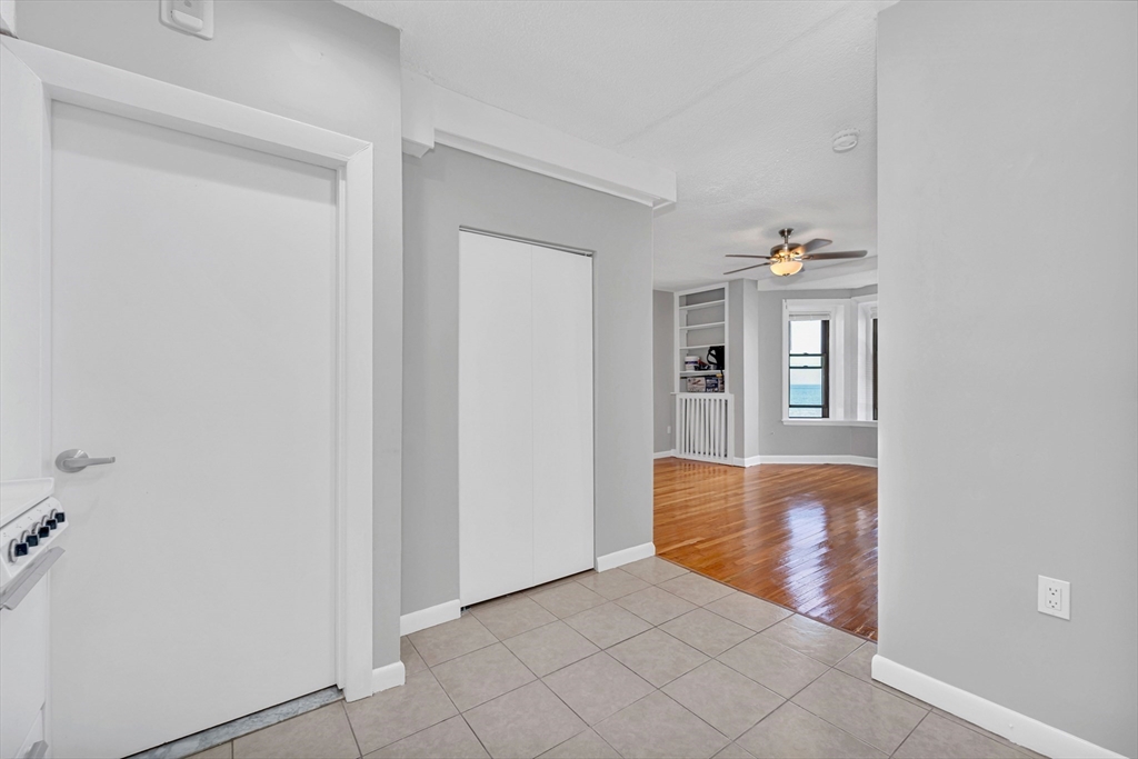 285 Lynn Shore Drive Unit: 207