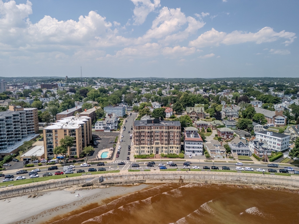 285 Lynn Shore Drive Unit: 207