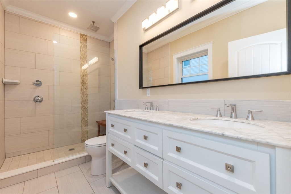 87 Sunnyside St # 87