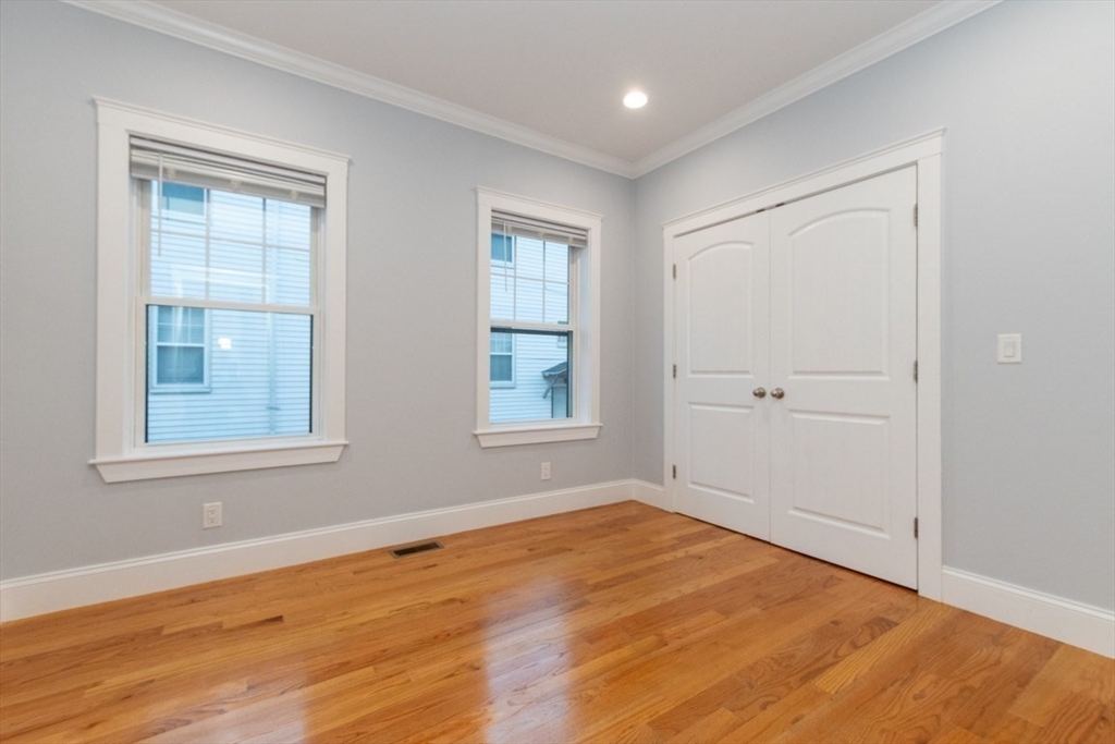 87 Sunnyside St # 87