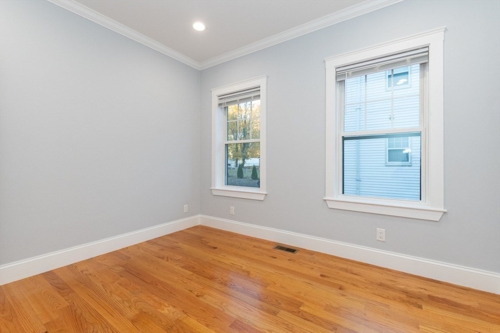 87 Sunnyside St # 87