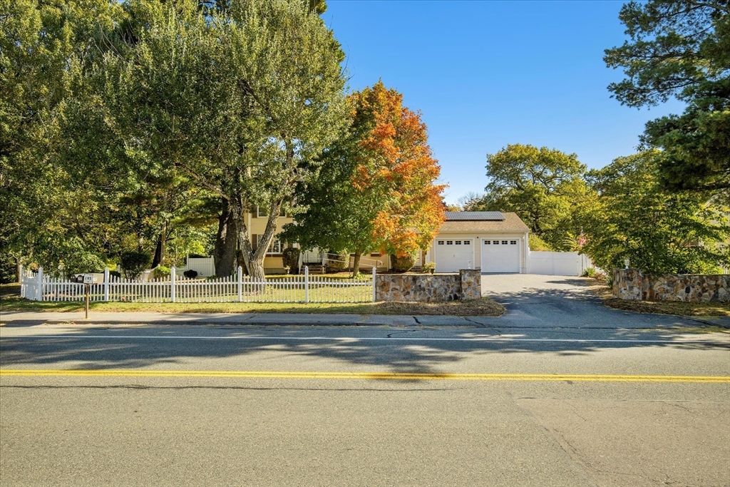 195 High St