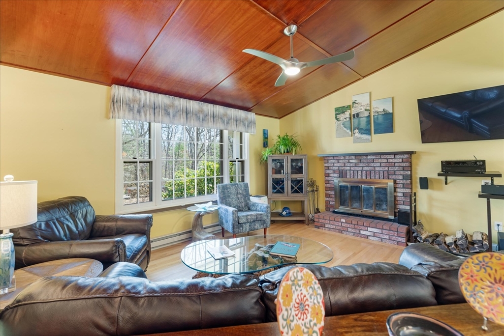 138 Benjamin Rd