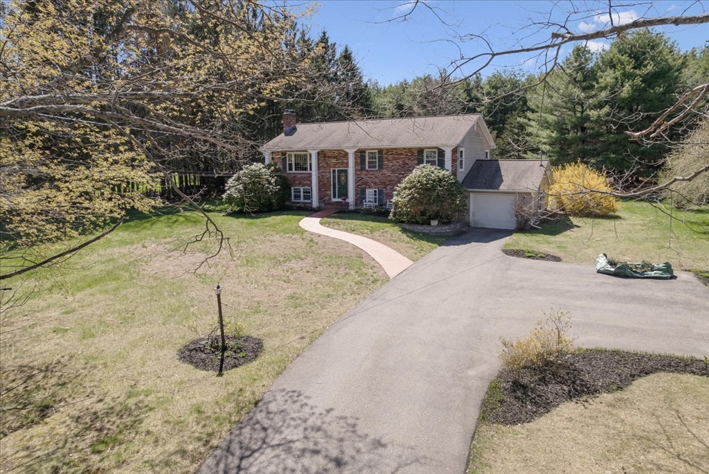 138 Benjamin Rd