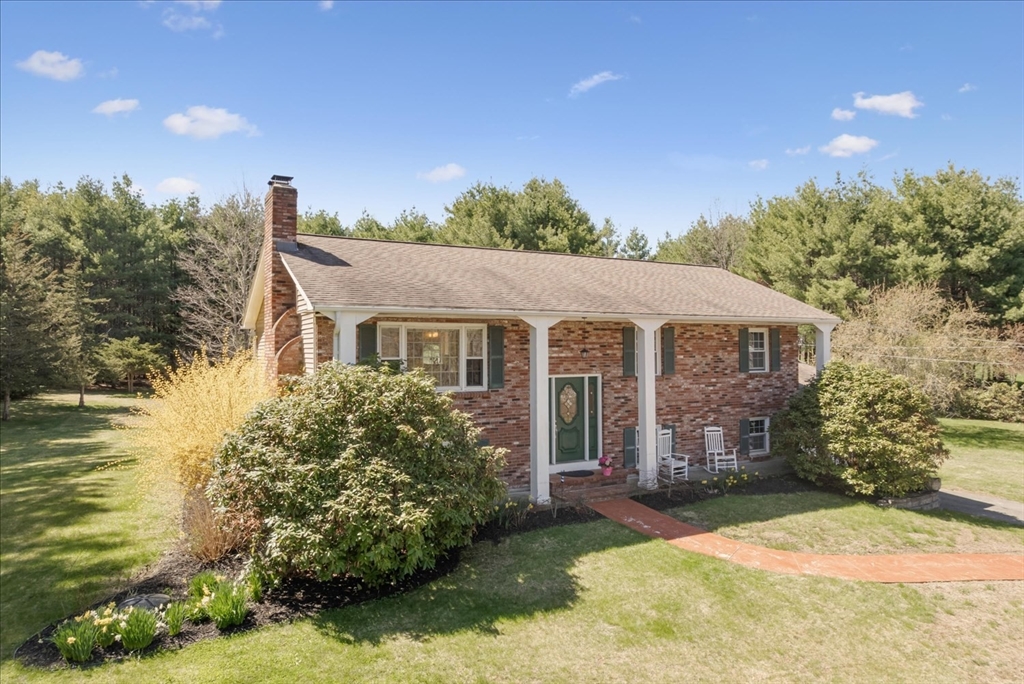138 Benjamin Rd