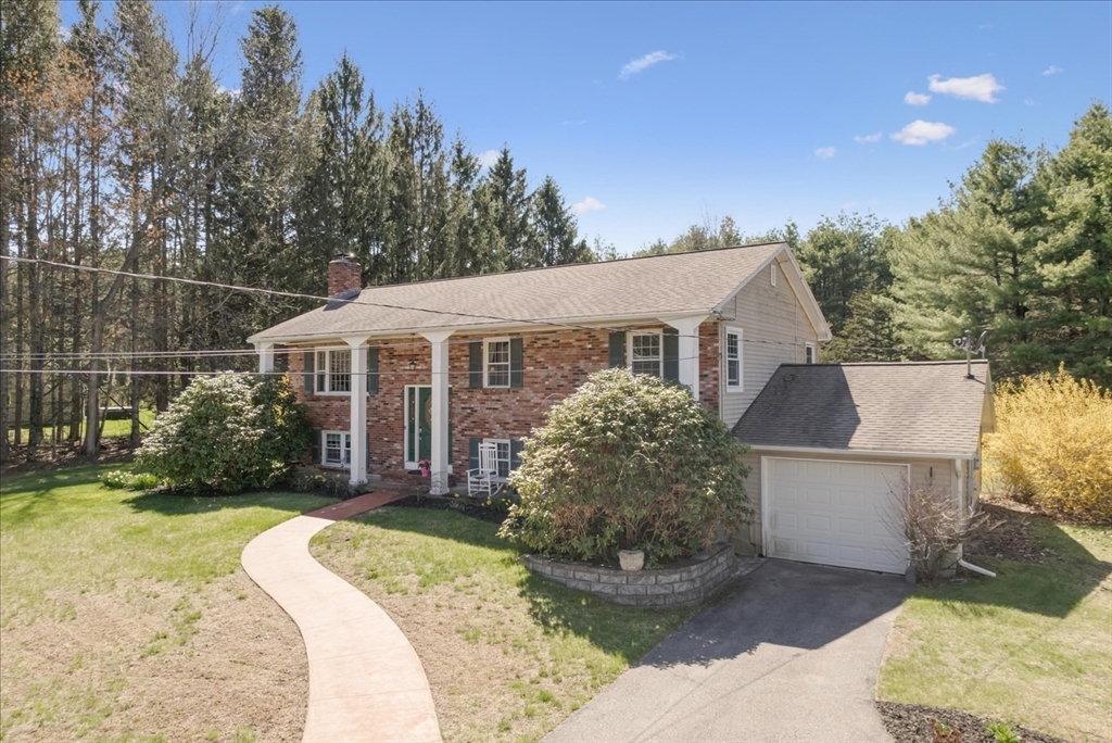 138 Benjamin Rd