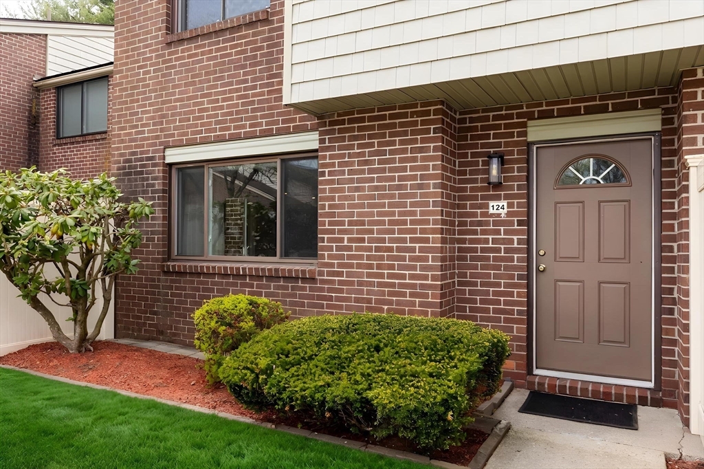 124 Greenbrook Ll # 124