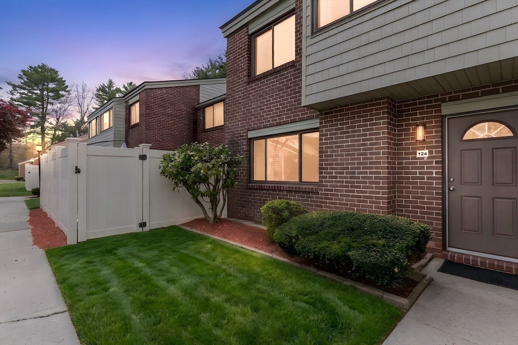 124 Greenbrook Ll # 124