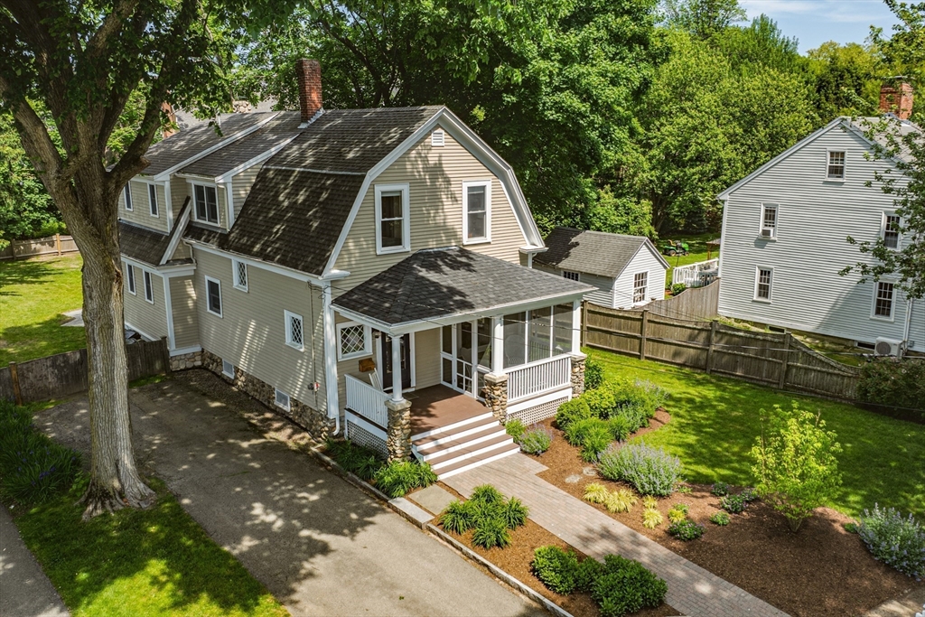 498 Main St