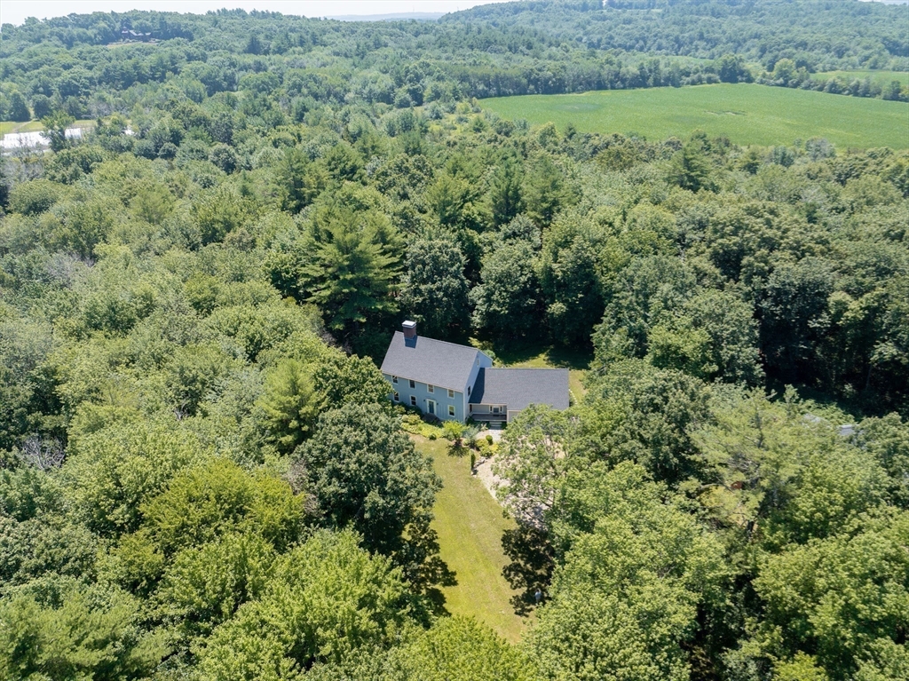 9 Plummers Ln