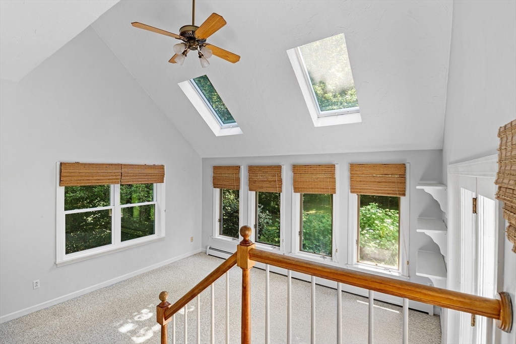 9 Plummers Ln