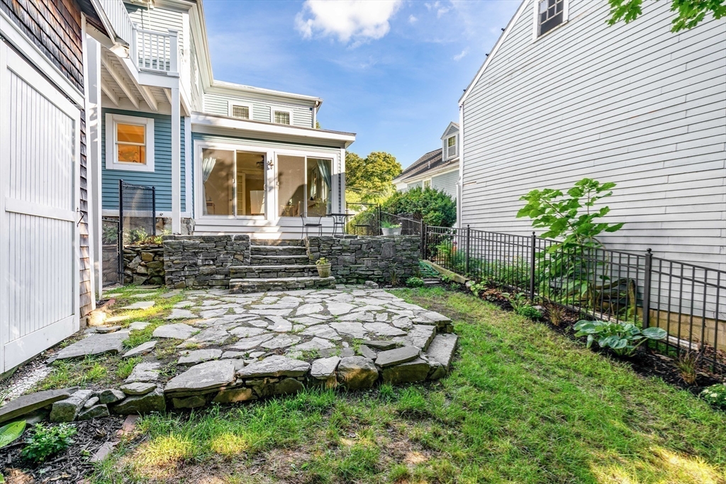 138 State St # 1