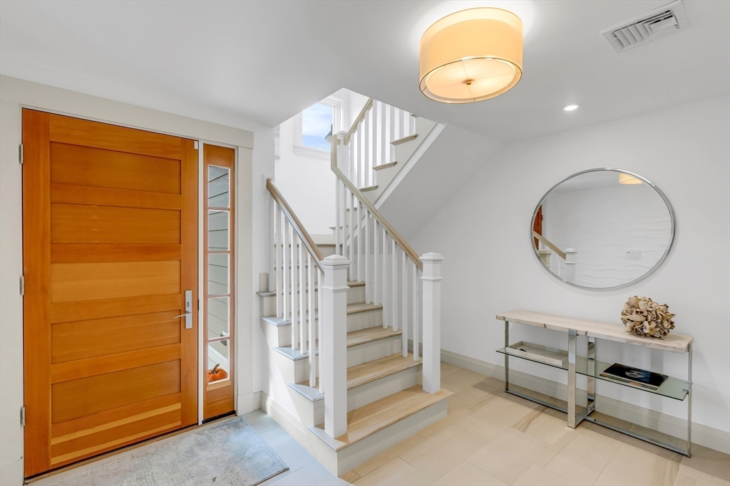 266 Merrimac St Unit B