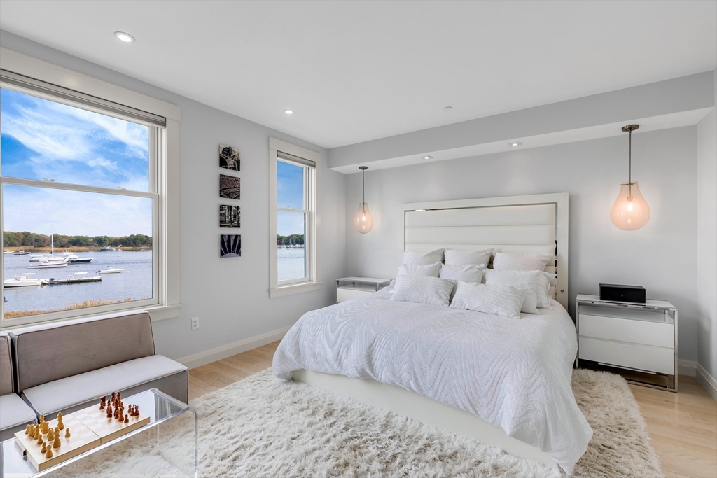 266 Merrimac St Unit B