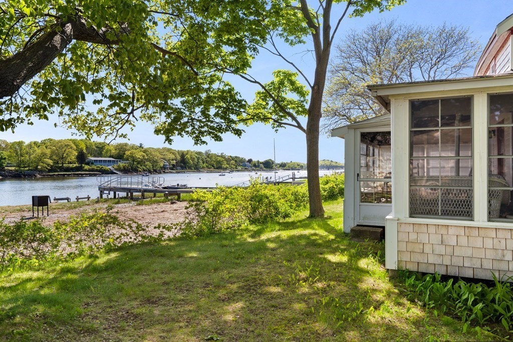 54 Cottage Rd