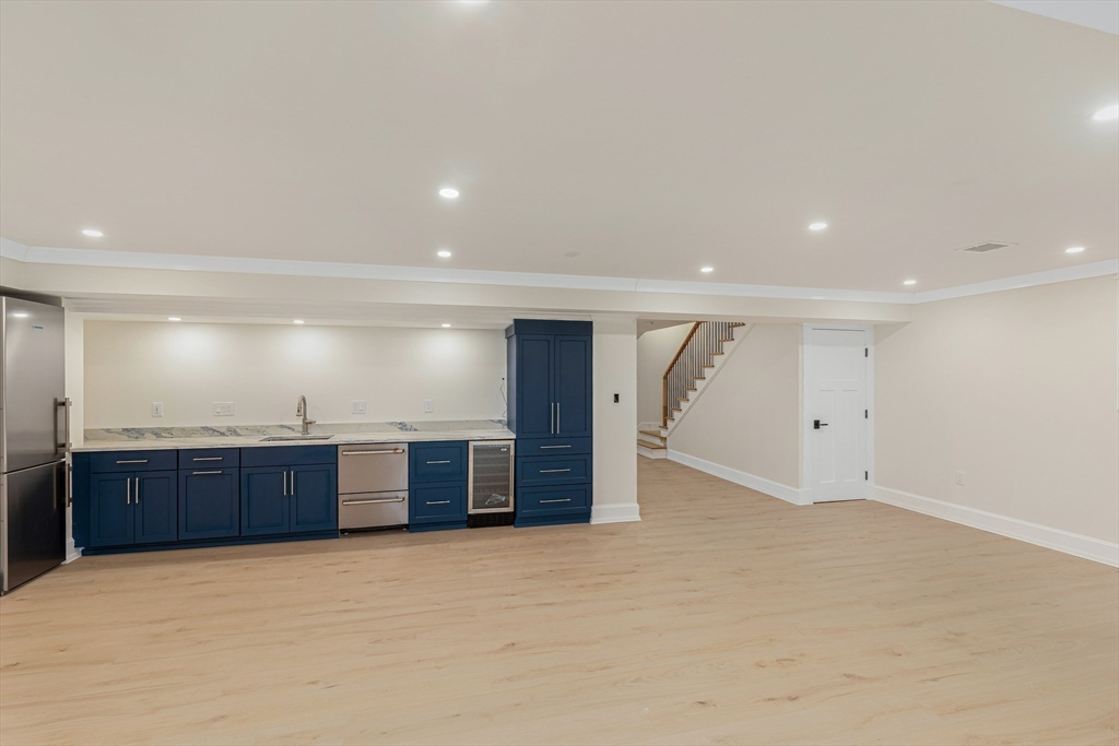 12 Roosevelt Pl - Open House: This Sat: 11-1PM / Sun: 2-4PM