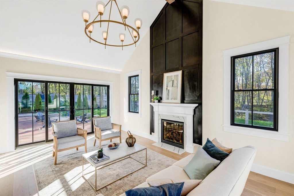 12 Roosevelt Pl - Open House: This Sat: 11-1PM / Sun: 2-4PM