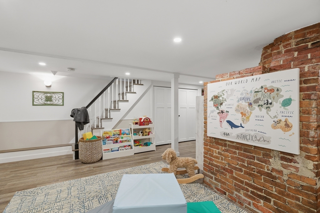 31 Olive Street # 31