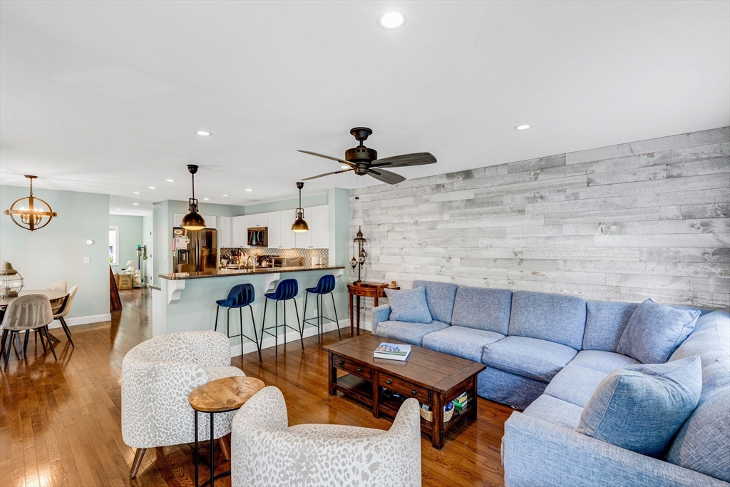 125 Water St # 125