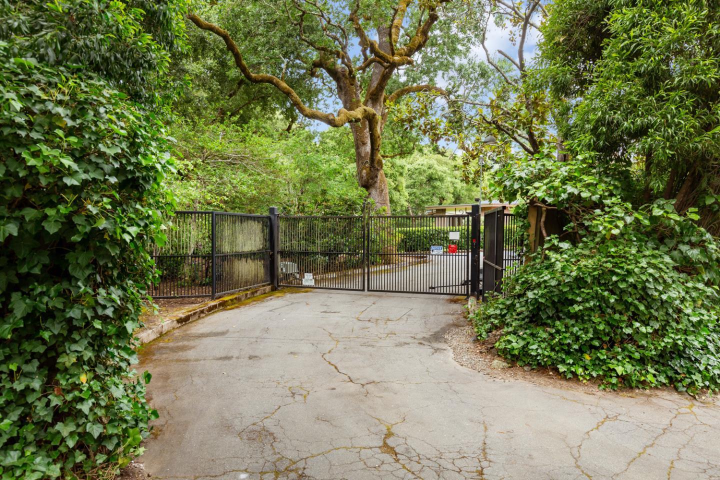 259 Kings Mountain RD