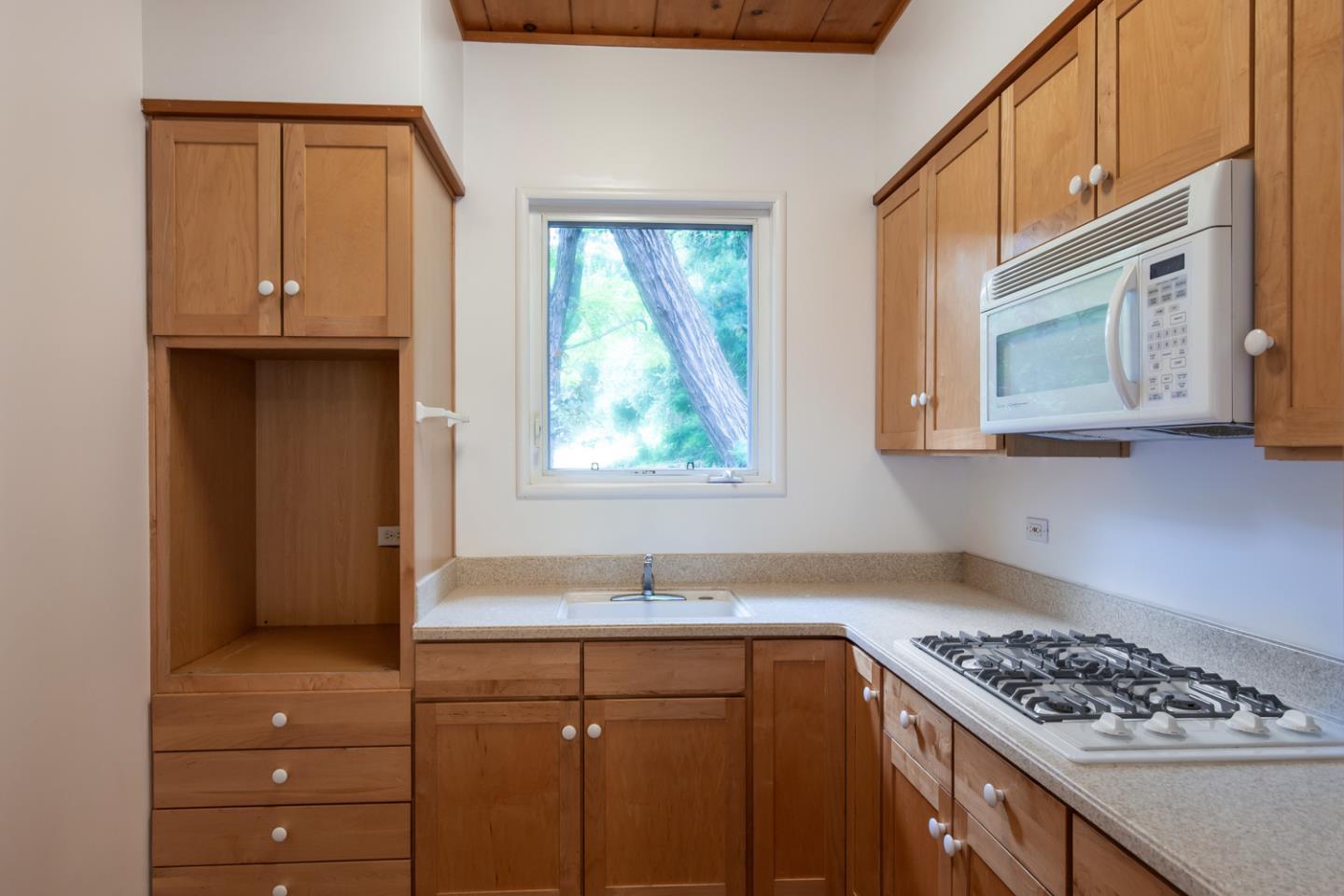 259 Kings Mountain RD