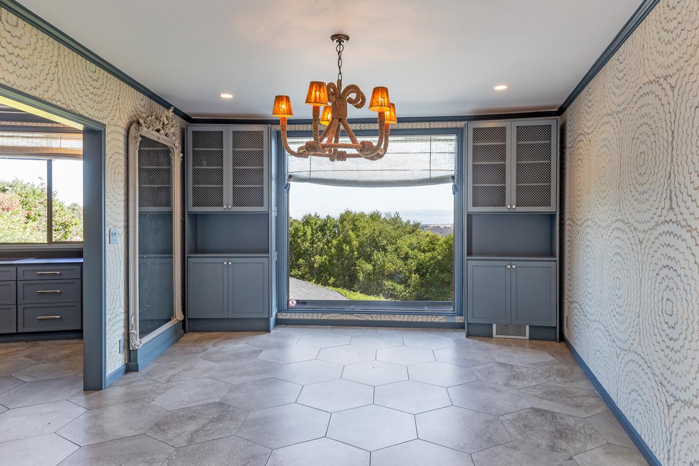 835 La Honda Road