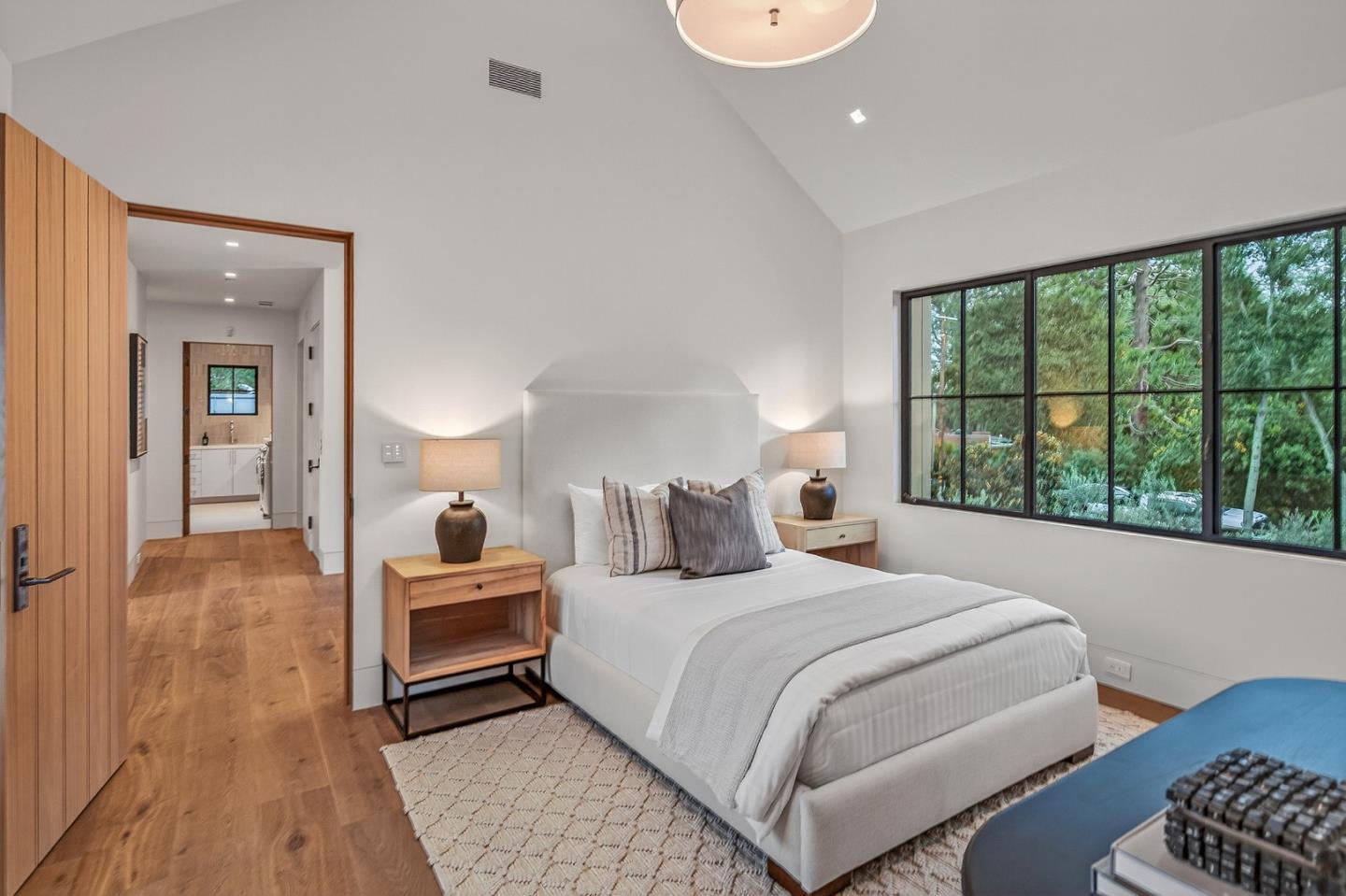 6 Cedar Lane