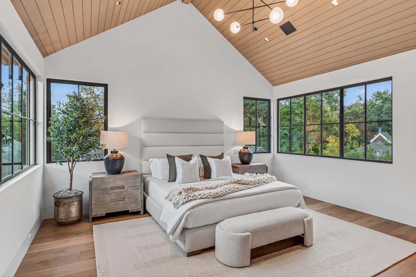 6 Cedar Lane