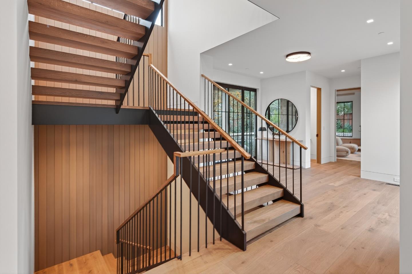 6 Cedar Lane